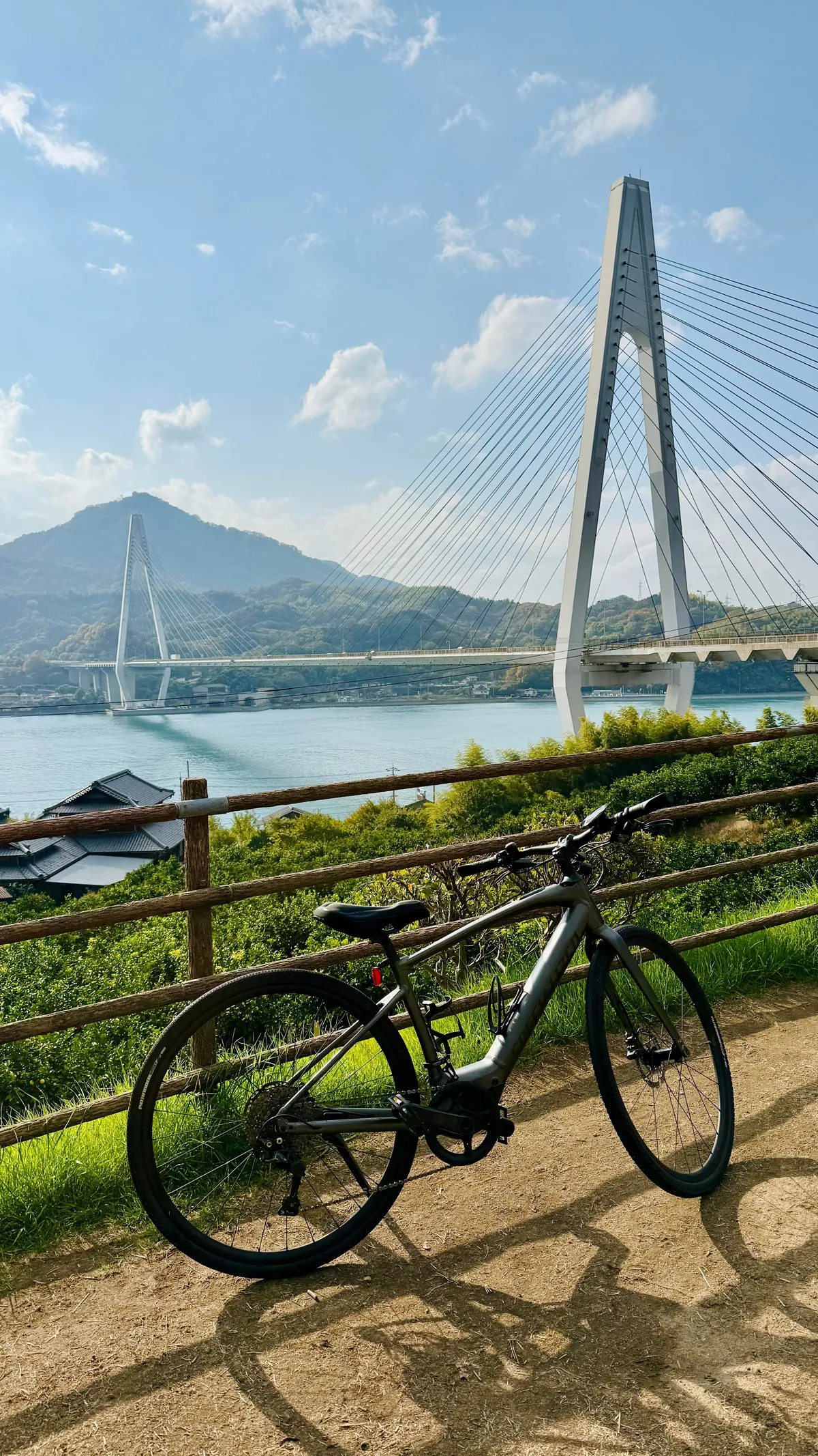 Japan in fall 🍁⛩️🚴‍♀️