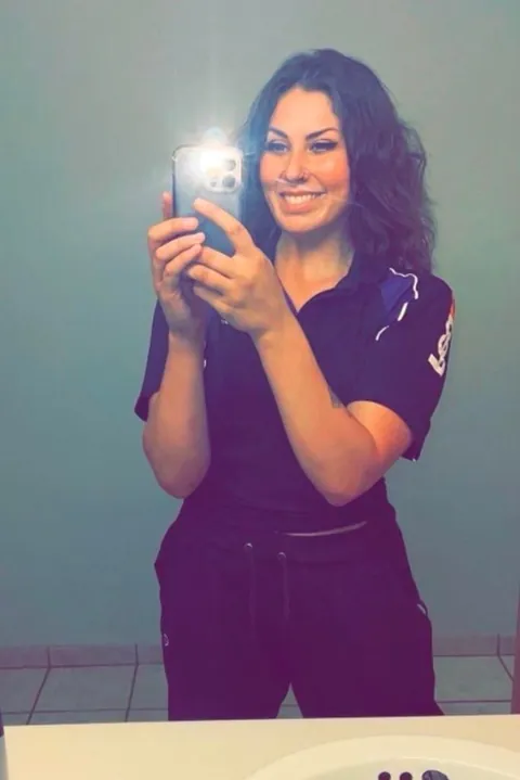 Born in 1999, from Iowa, 1 kid... Would you still fuck me?🌽💦➡️