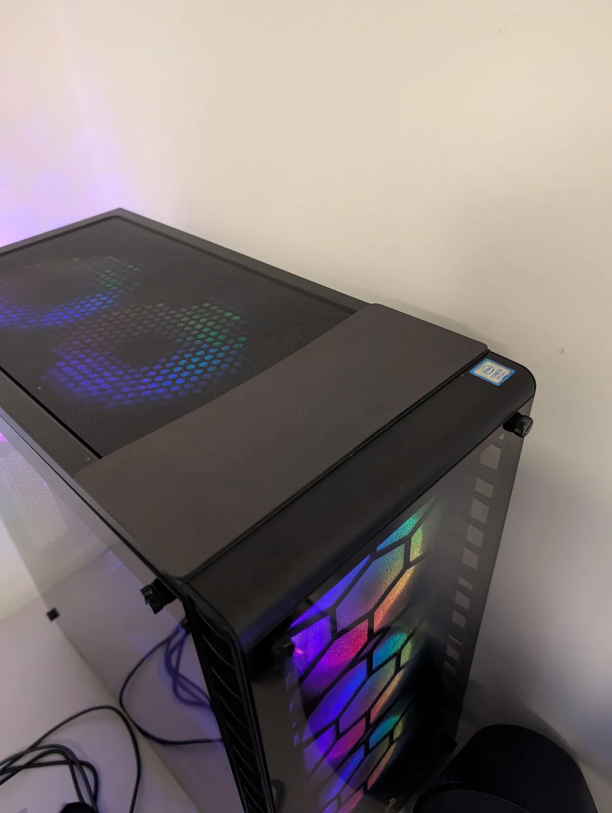 A simple and discreet solution to prevent my cat from turning off my PC