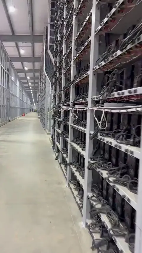Inside the world’s largest Bitcoin mine