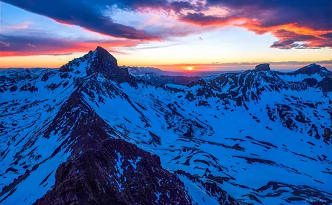 Sunset over Wetterhorn Peak in Colorado's San Juan Mountains [2048x1269][OC]
