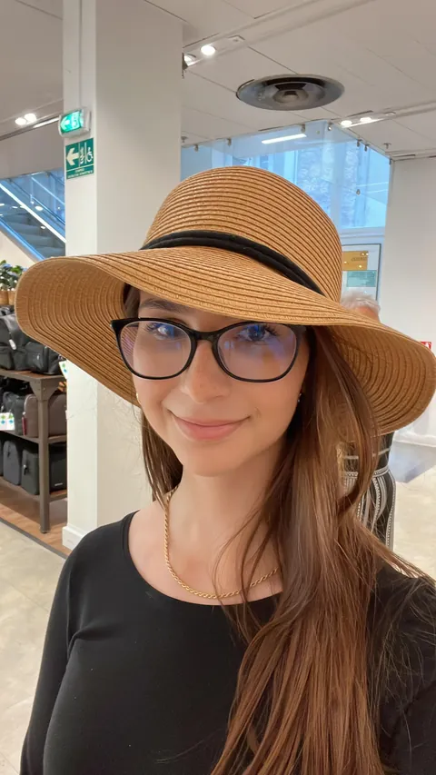 Got my dream internship so roast me while I’m ecstatic