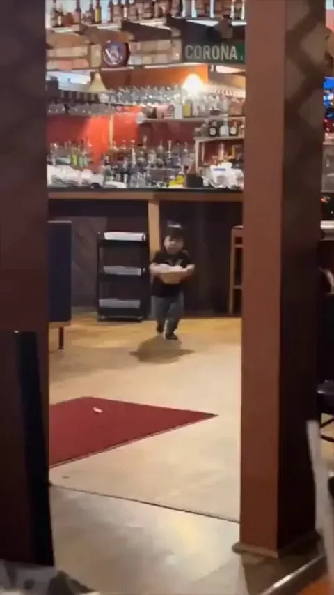 The service is good but the waiter seems in a bit of a hurry