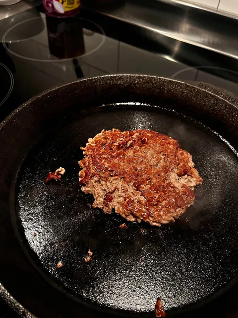 [homemade] Cheeseburgers with pickles, red onions and crushed nachos