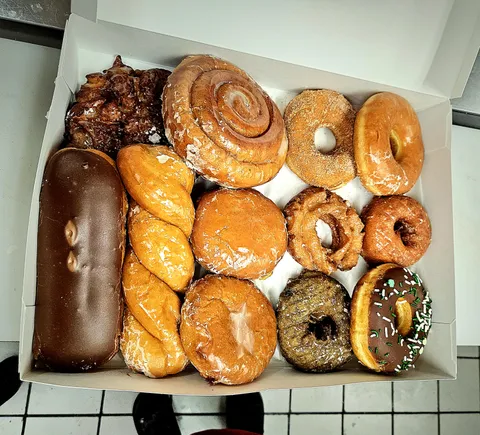 [I ate] Freshly Baked Donuts 