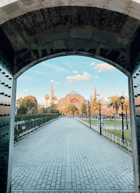 A cancelled flight changed my mind about Istanbul