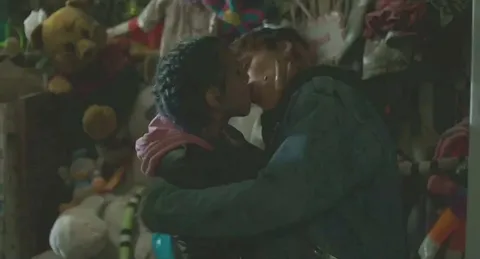 Gloria Granja | Nicolas Duran - Jesus (2016). Watch it till the end!