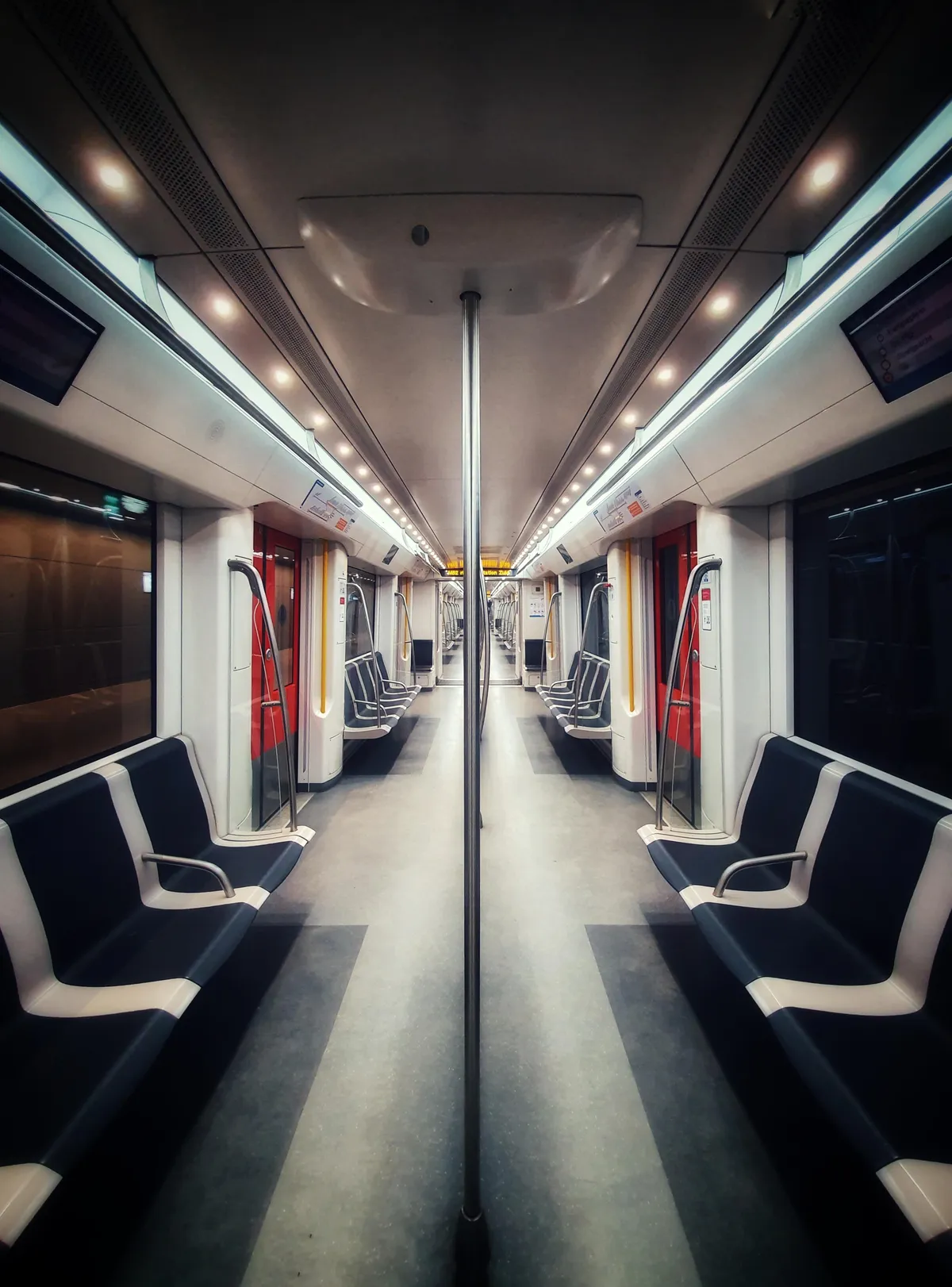 ITAP in a empty metro in Amsterdam