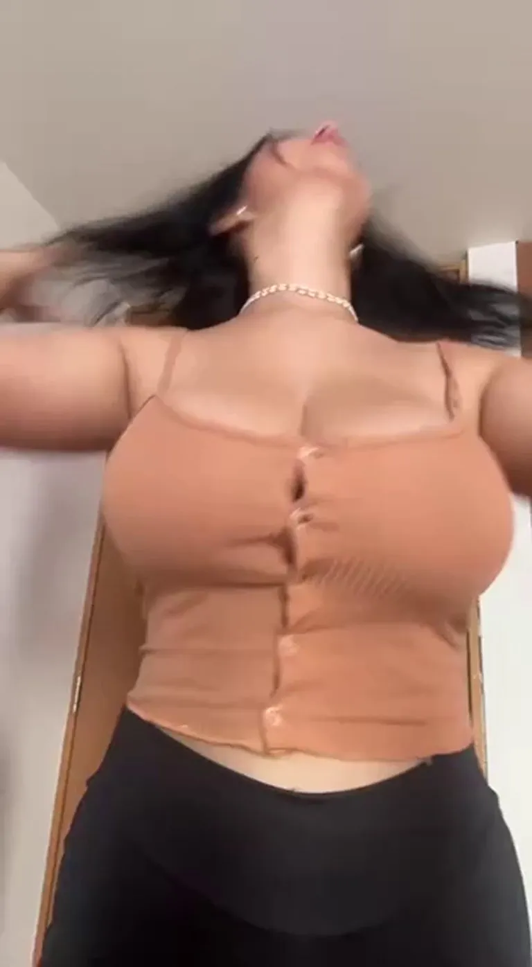I love my giant tits (reveal)