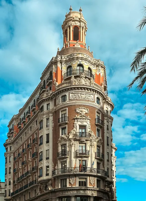 Banco de Valencia building by Francisco Javier Goerlich in Valencia, Spain [OC]