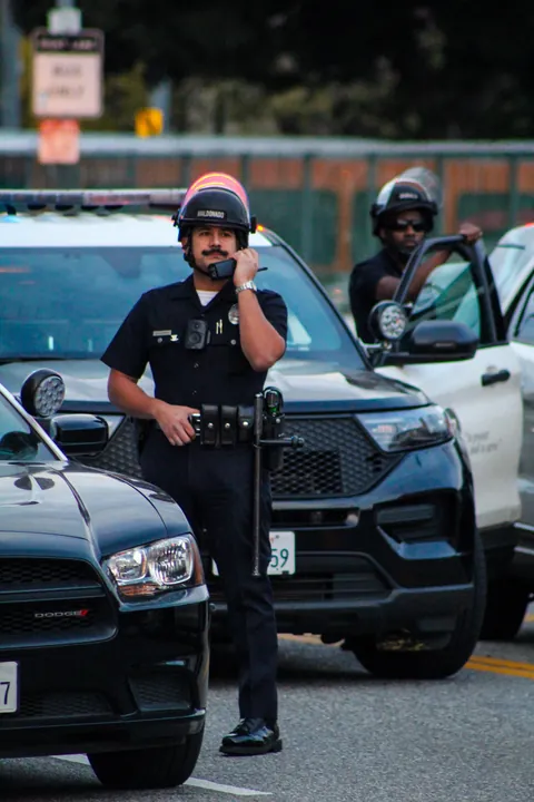 Today, the LAPD shut down a protest outside the ICE Detention Center in Los Angeles [OC]