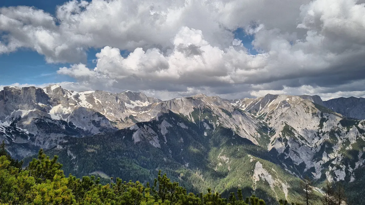 View of the Hochschwab massif. Thörl, Austria. [OC][4032x2268]