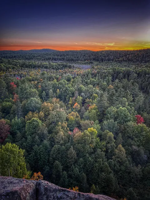 Eagle’s Nest lookout, Ontario, Canada [3024x4032] (OC)
