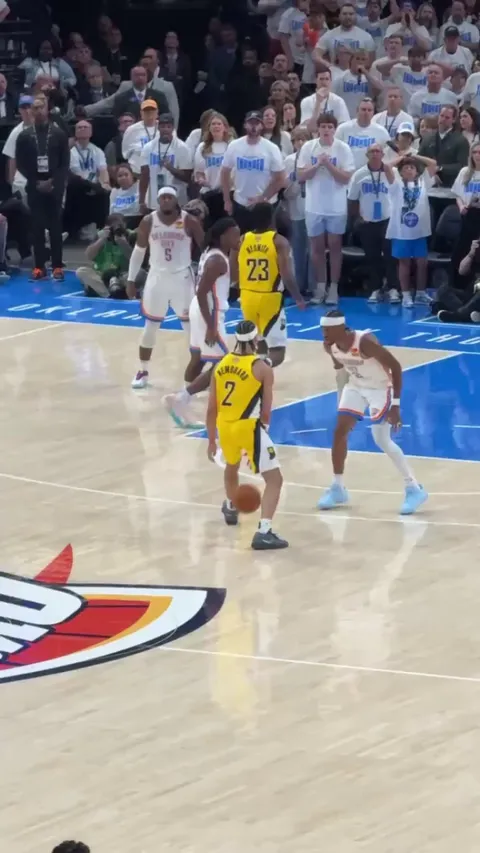 [All-Access] Andrew Nembhard shows off the handles and connects on 3-pointer to keep the Pacers close late in the 4th quarter