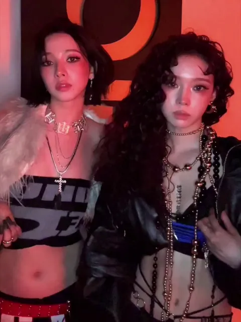 Winter and Karina - aespa