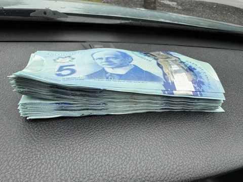 ATM that normally lets me select denominations spat out $800 in 5s